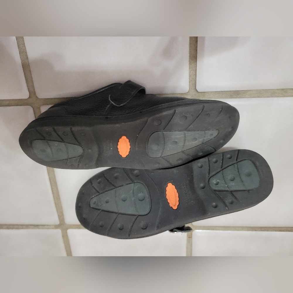 Y2K Size 7M Shoes - IMPERFECTIONS
